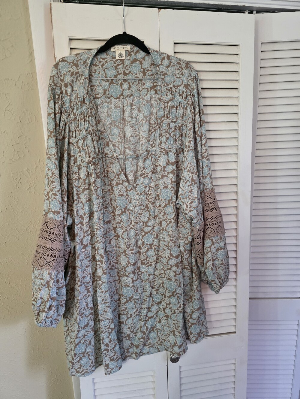 FESTI Size 5 Boho Floral Paisley Tunic Dress Lace Sleeve Detail NWOT